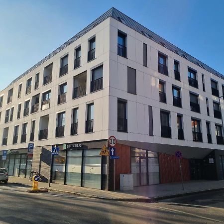 Apartament Skarbowa Лешно Екстериор снимка